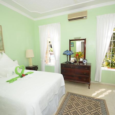 Summerhill Four Bedroom Villa Teluk Montego Bagian luar foto